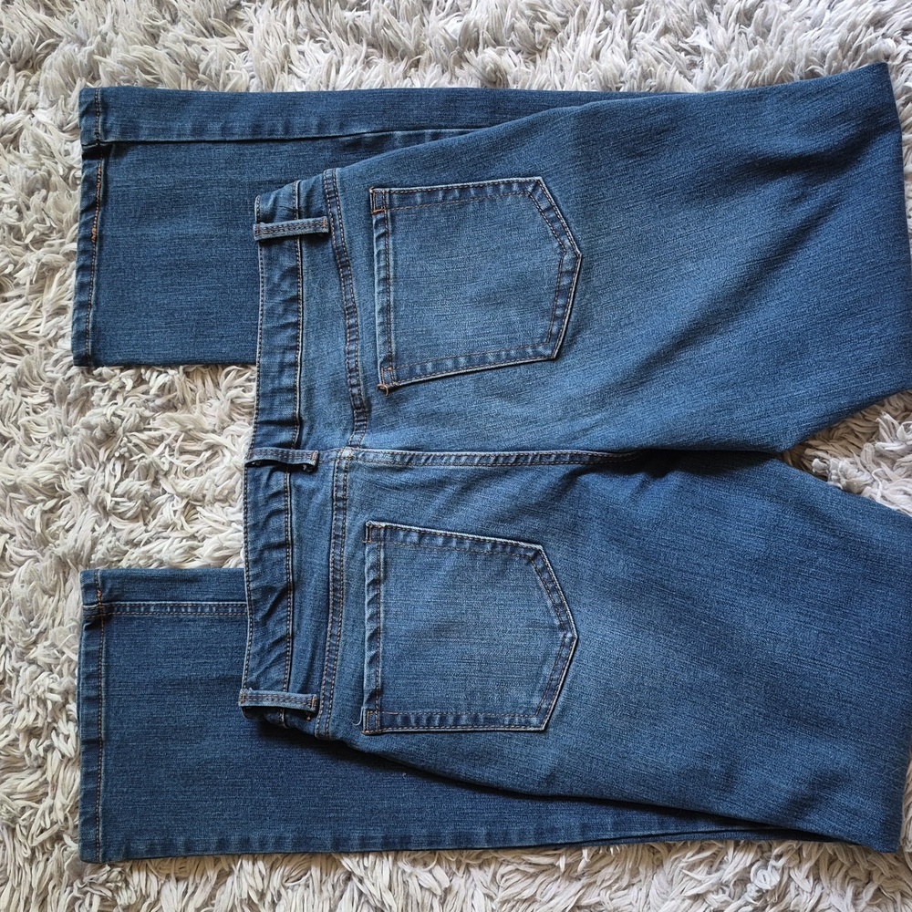 Faded‎ Glory Classic Blue Denim Jeans Woman's Size 10 Ultimate Boot BoxE - Picture 3 of 10
